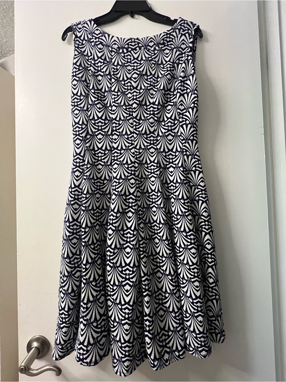 Sleeveless Pleated Dress, Navy Blue & White, Stretch, Petite Medium